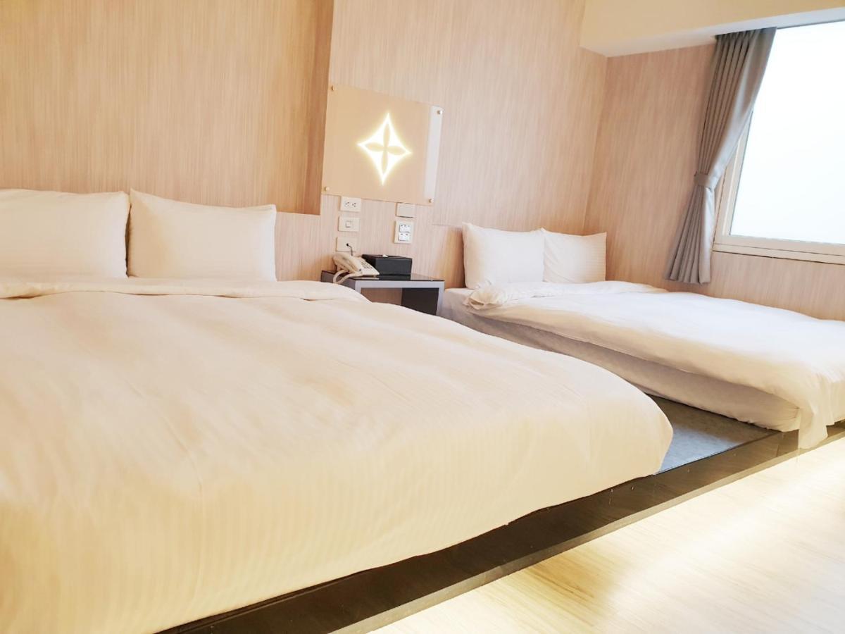 Walker Hotel - Sanchong Taipei Luaran gambar