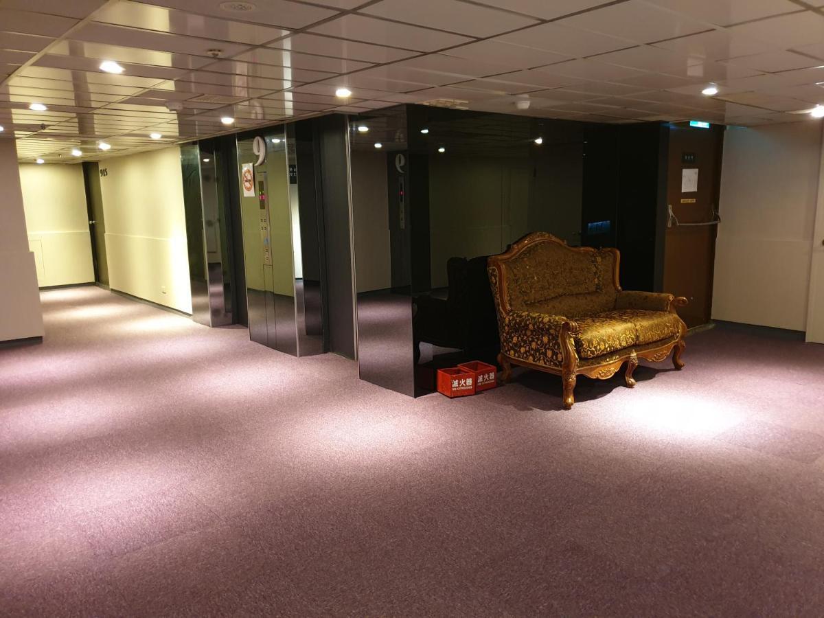 Walker Hotel - Sanchong Taipei Luaran gambar