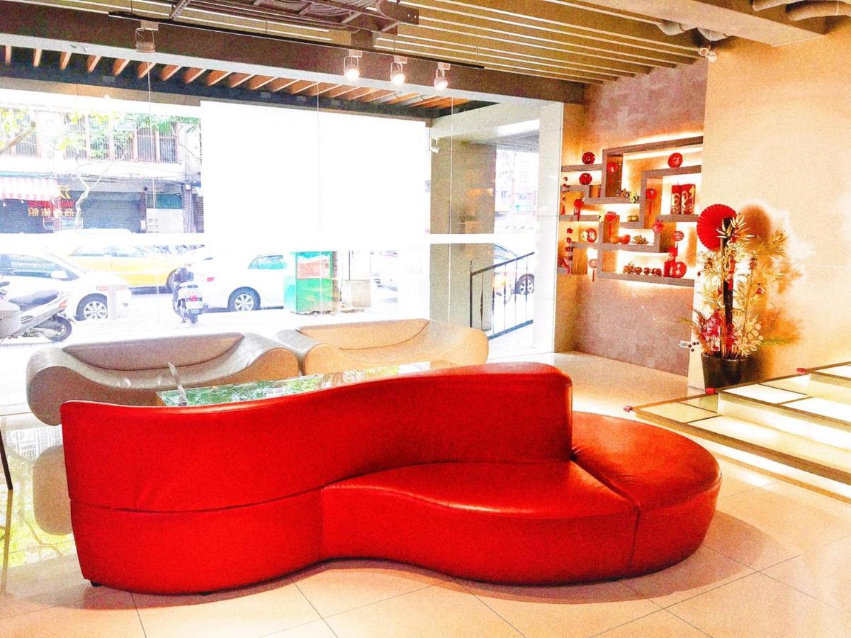 Walker Hotel - Sanchong Taipei Luaran gambar